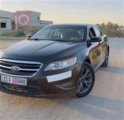Ford Taurus
